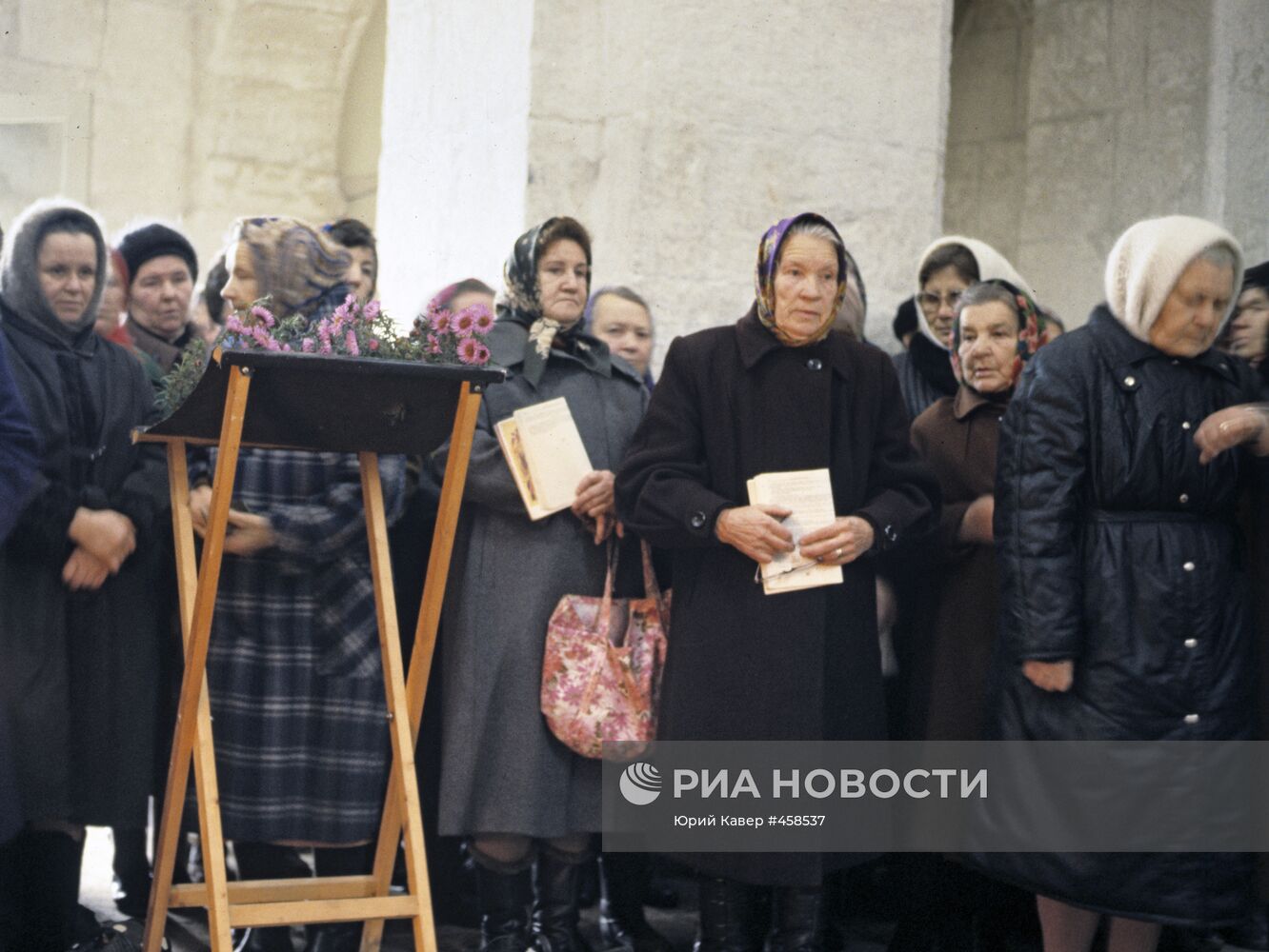 Во время первой Божественной литургии