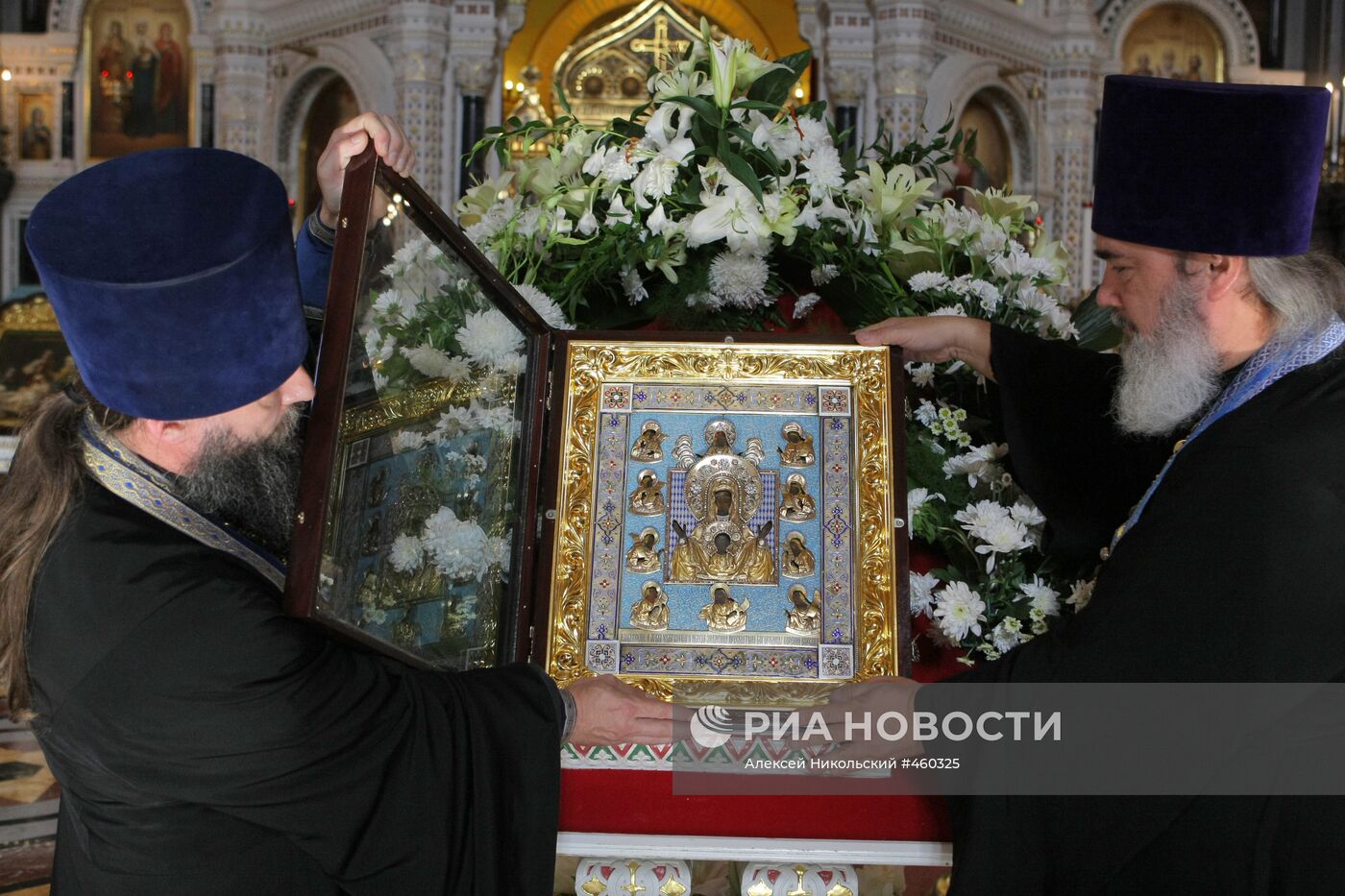 Курская Коренная икона Божией Матери "Знамение"