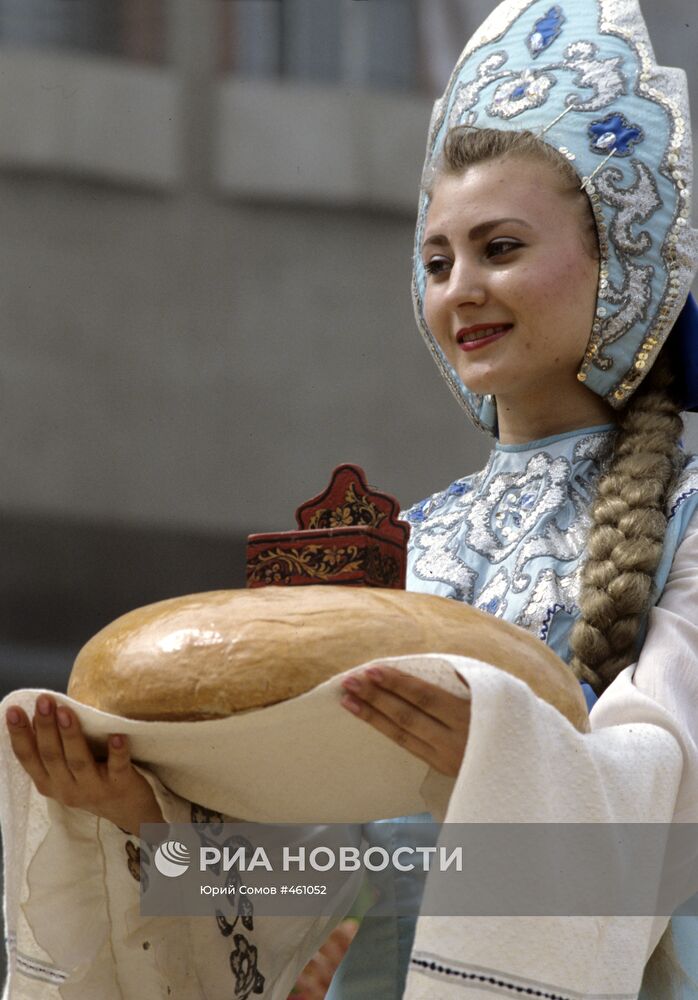 Традиционные русские хлеб-соль