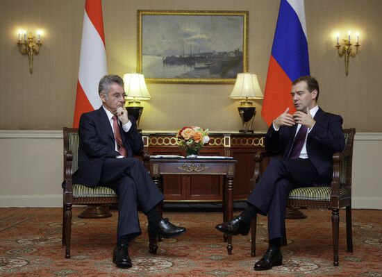 Д. Медведев провел встречу с Х.Фишером