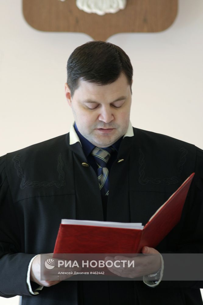 Оглашение приговора по делу об убийстве Дмитрия Нелюбина