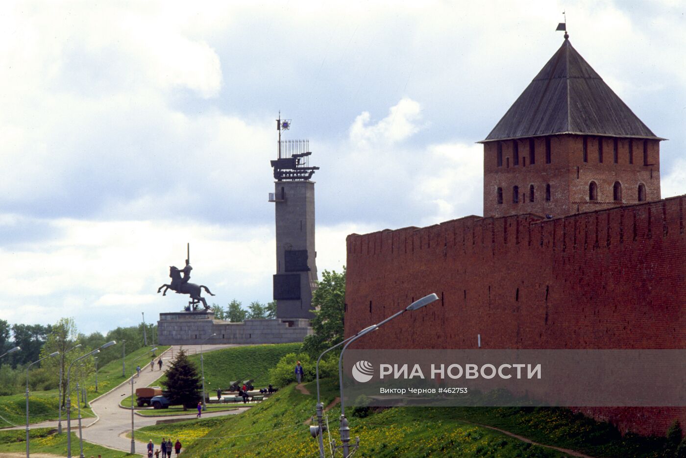 Монумент Победы в Новгороде