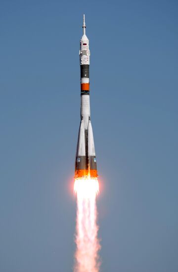 Старт космического корабля "Союз ТМА-16"