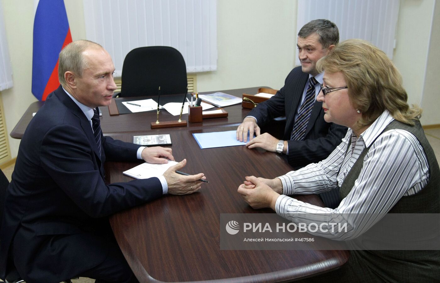 В.Путин провел прием в Общественной приемной ЕР