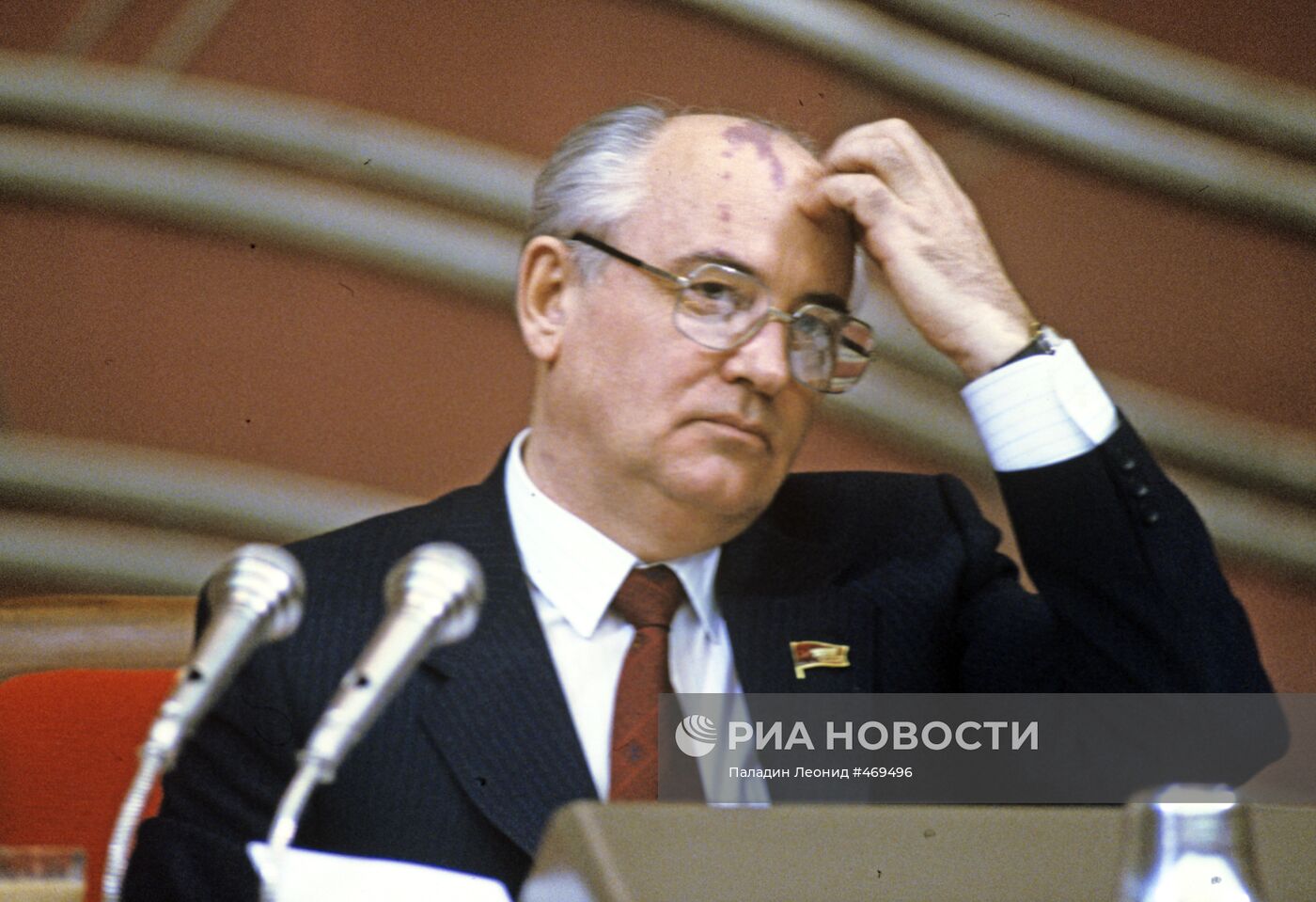Михаил Горбачев