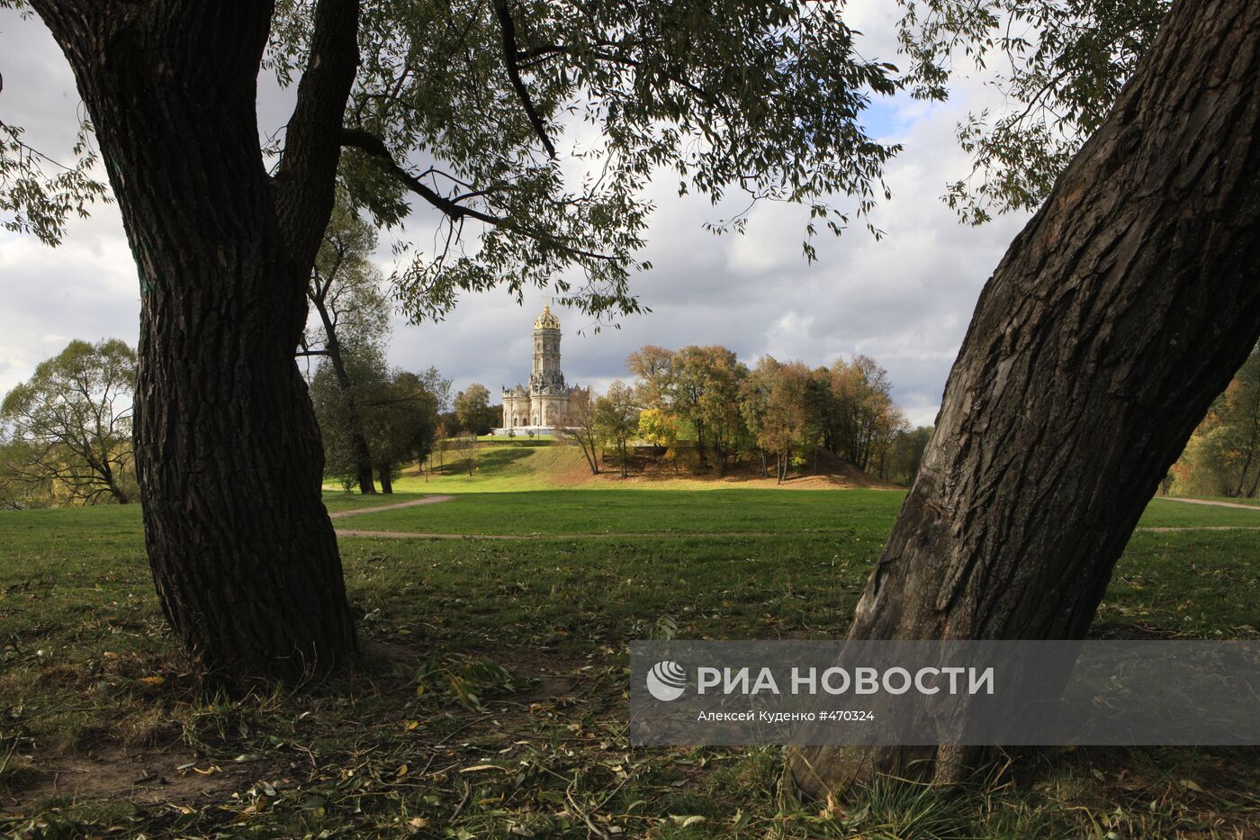 Храм Знамения Пресвятой Богородицы в Дубровицах