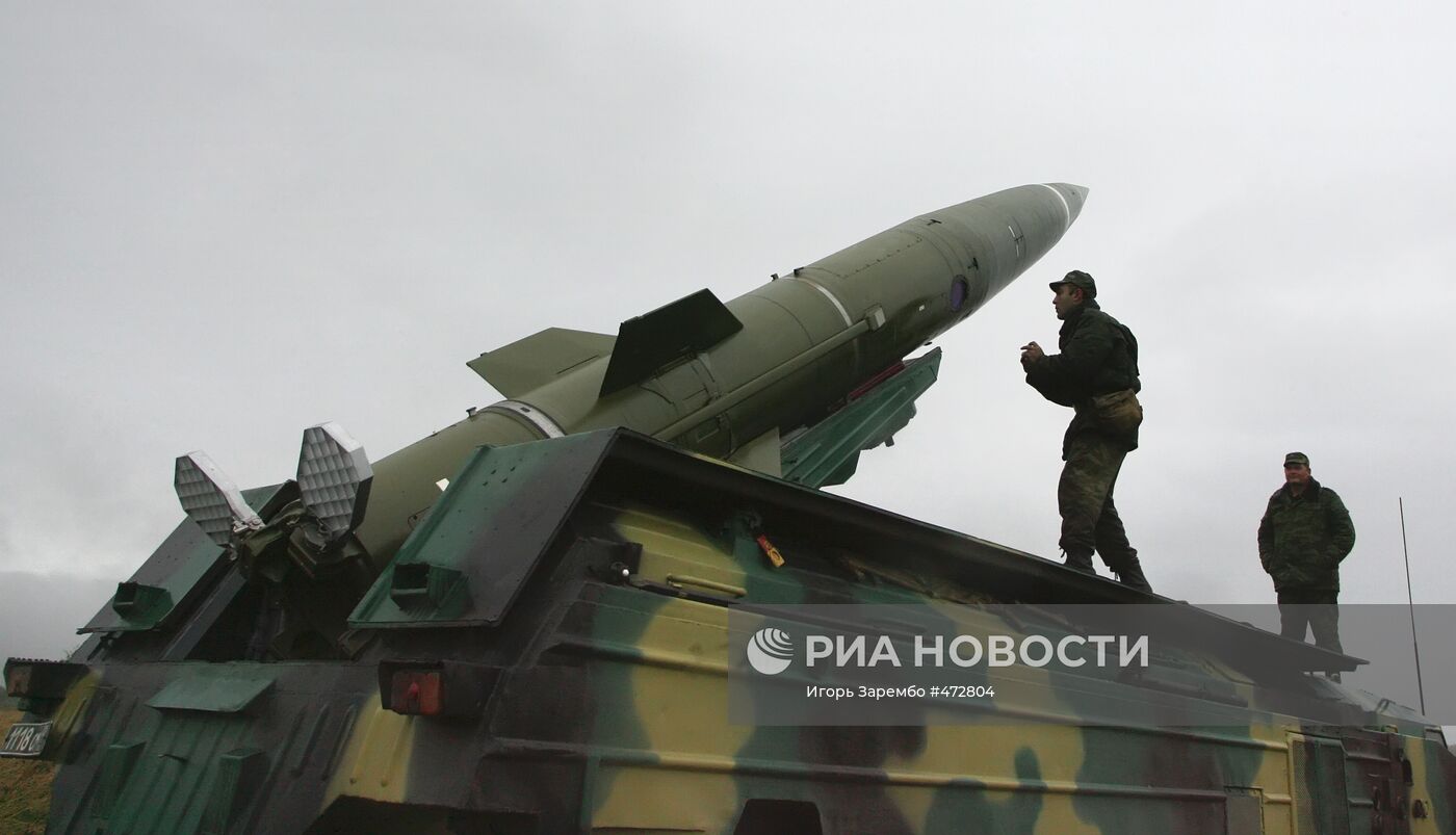 Пуск ракеты "Точка" на полигоне в Калининградской области