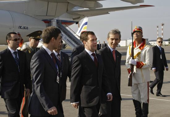 Д.Медведев прибыл с визитом в Кишинев