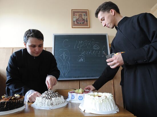Студенты Петербургской духовной академии