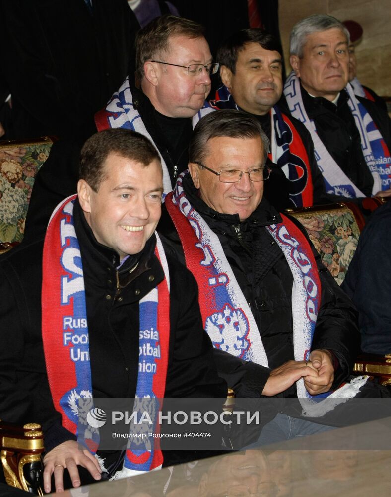 Д. Медведев на футбольном матче Россия - Германия