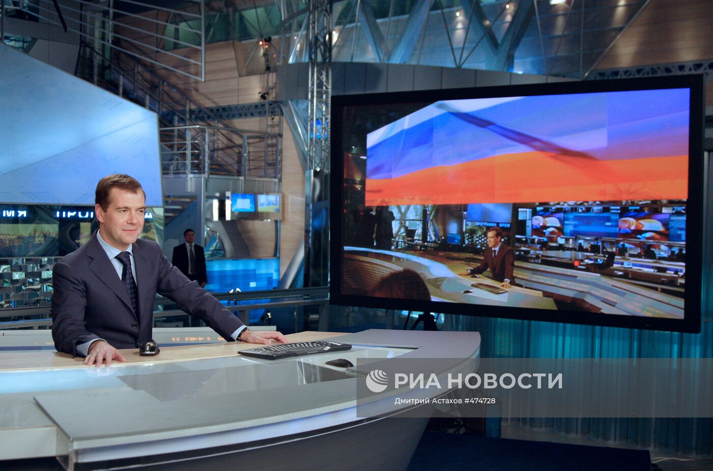 Президент РФ во время записи программы "Разговор с президентом"