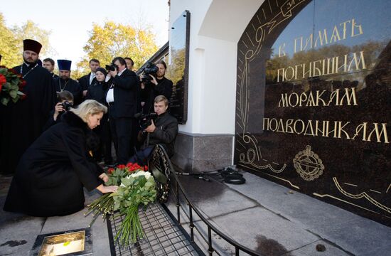 С. Медведева посетила новый храм в Сестрорецке