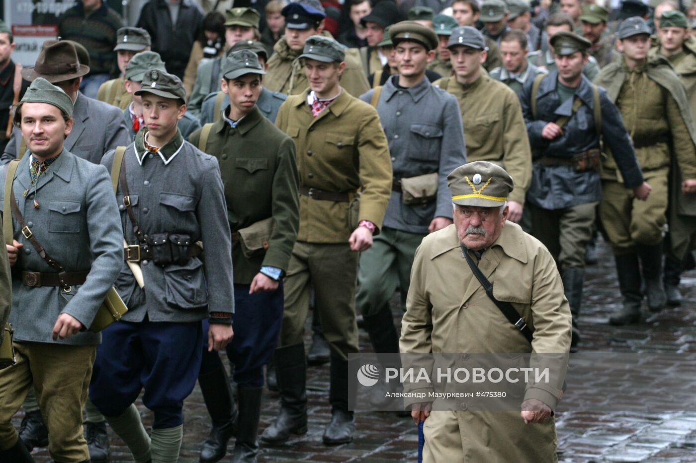 Марш славы Украинской повстанческой армии во Львове