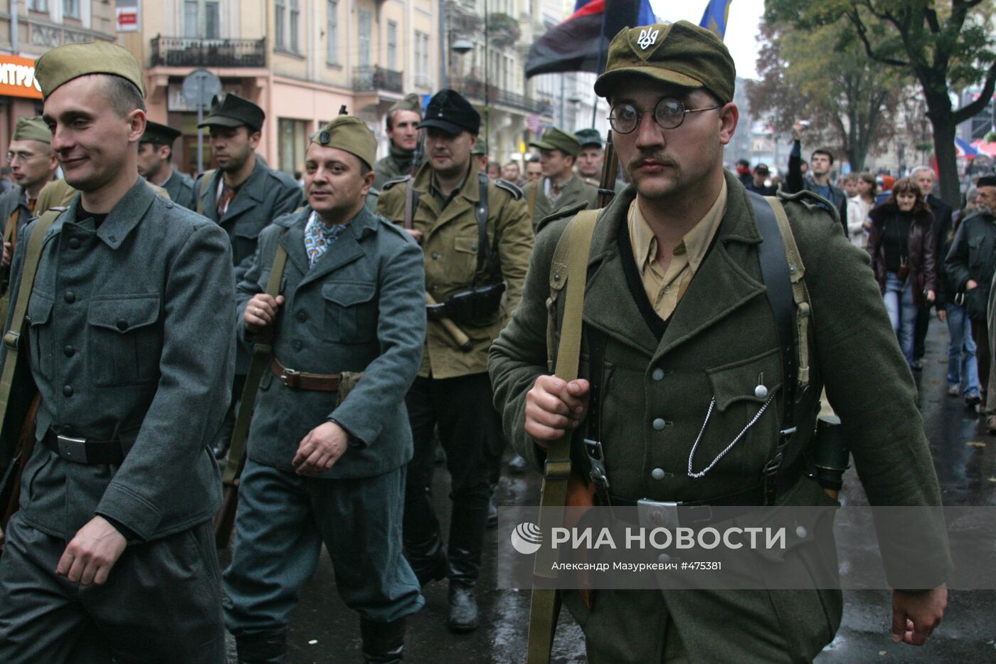 Марш славы Украинской повстанческой армии во Львове