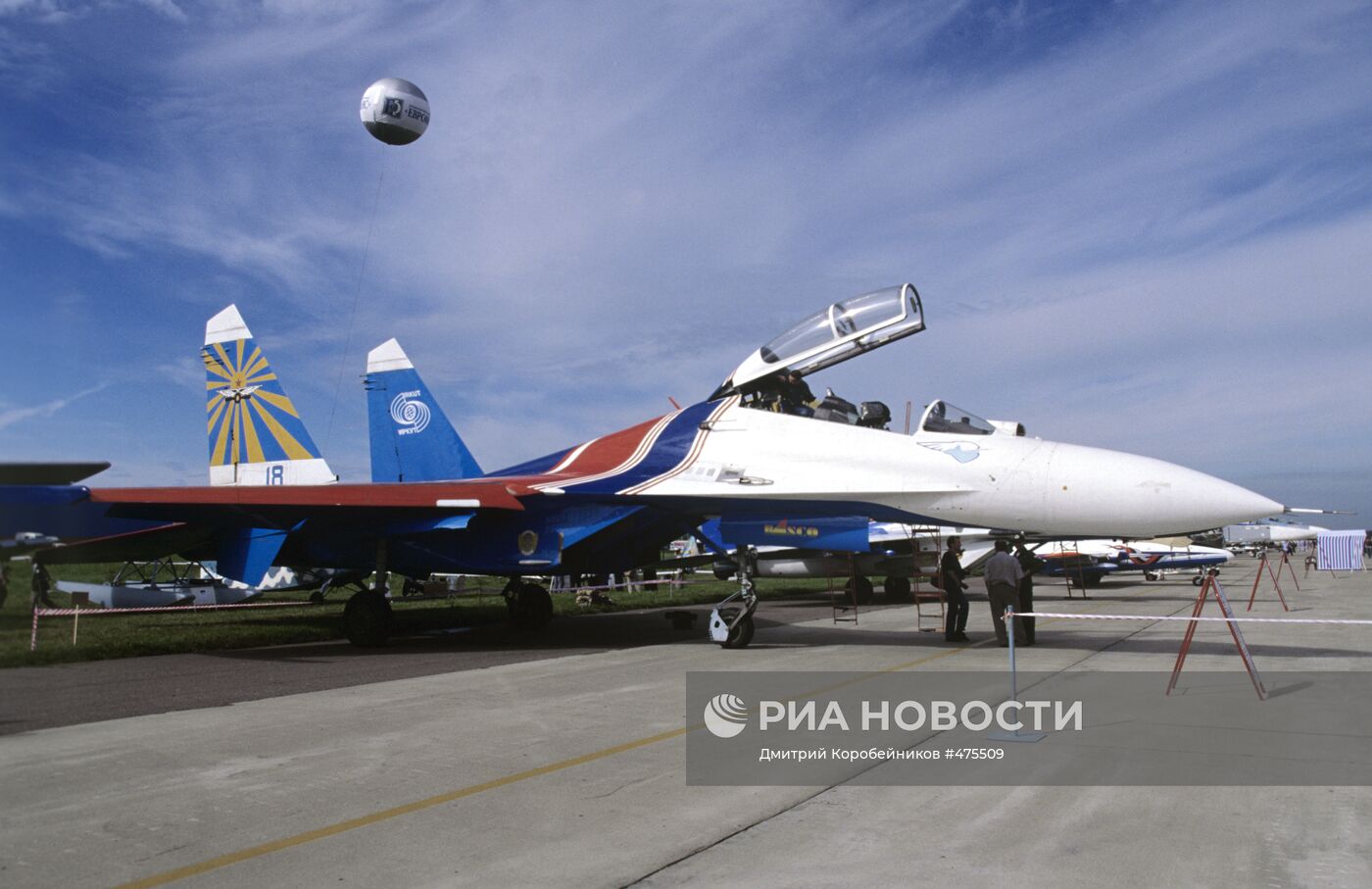 Истребитель Су-27 УБ