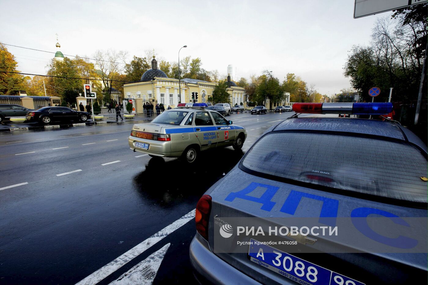Усилены меры безопасности вокруг Ваганьковского кладбища
