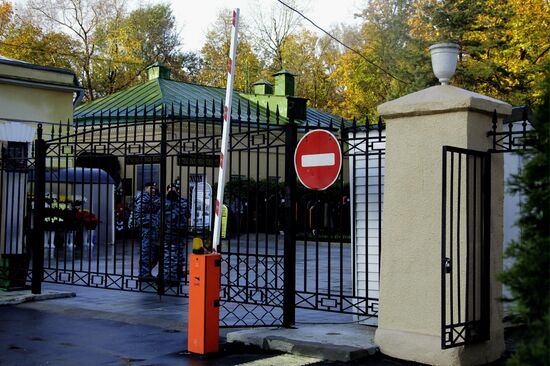 Усилены меры безопасности вокруг Ваганьковского кладбища