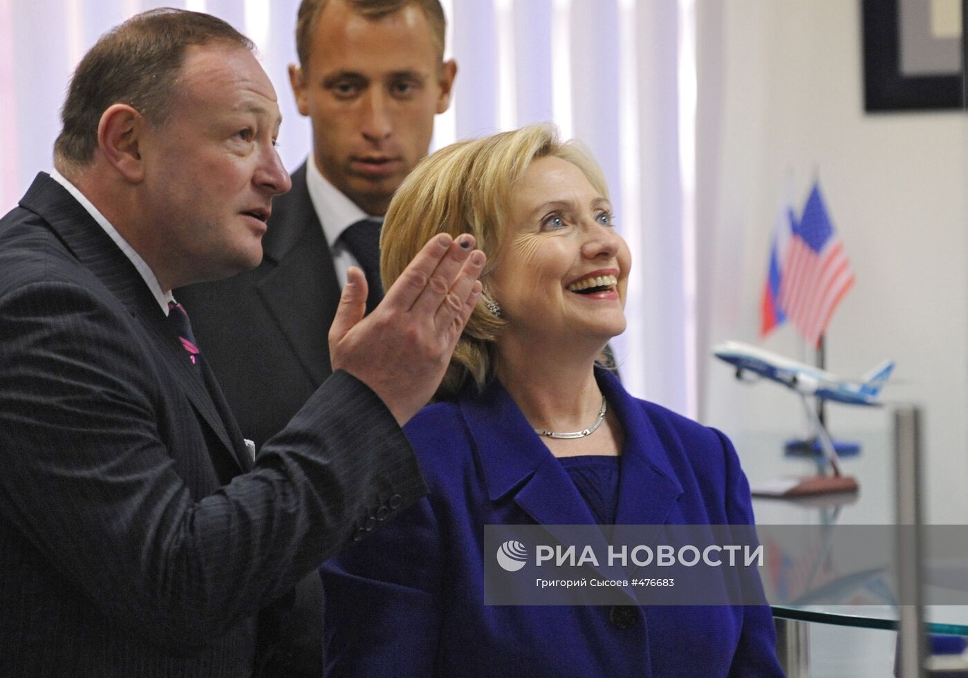 Х.Клинтон посетила конструкторское бюро "Боинг"