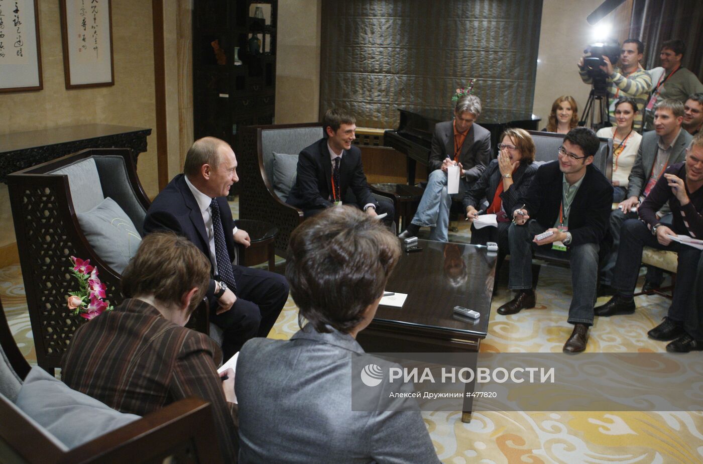 Премьер-министр РФ В.Путин ответил на вопросы журналистов