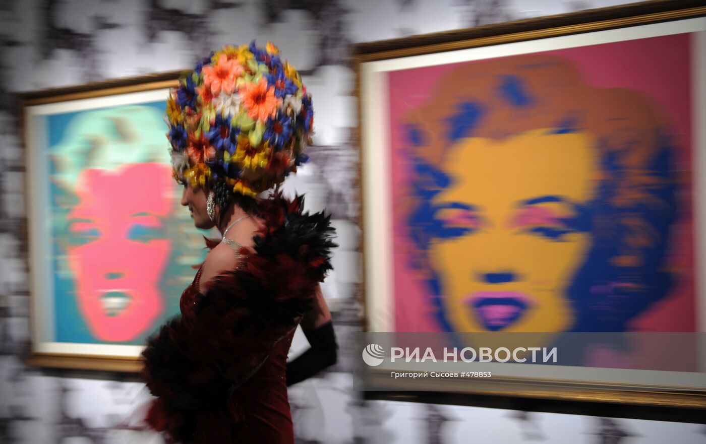 Выставка работ Энди Уорхола "Леди и джентльмены"