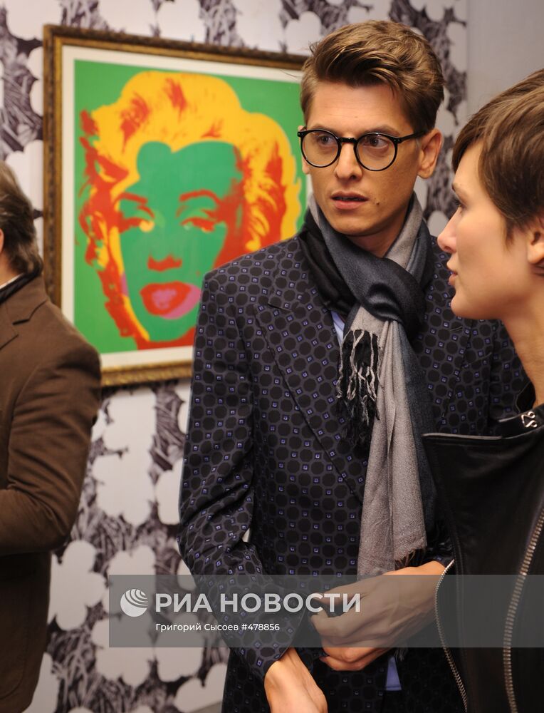 Выставка работ Энди Уорхола "Леди и джентльмены"