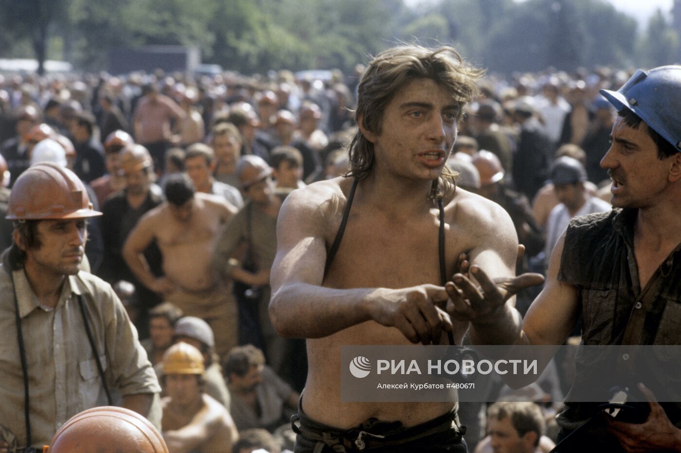 Бастующие шахтеры Донбасса