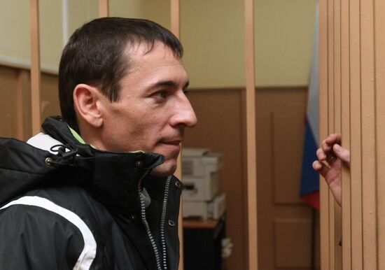 Заместитель главы МВД Бурятии А.Шурупов в Басманном суде Москвы