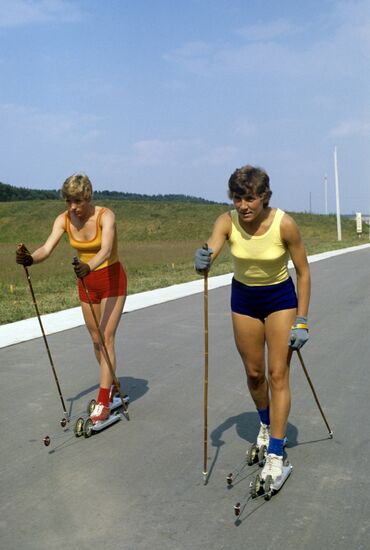 Раиса Сметанина и Зинаида Амосова