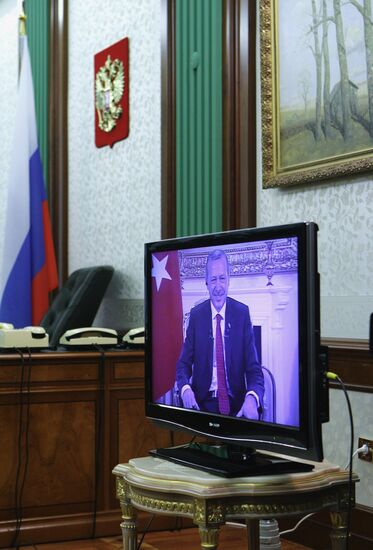 Во время трансляции телемоста В.Путина с Р.Эрдоганом