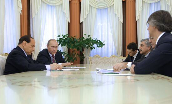 В.Путин и С.Берлускони встретились с главами российских компаний