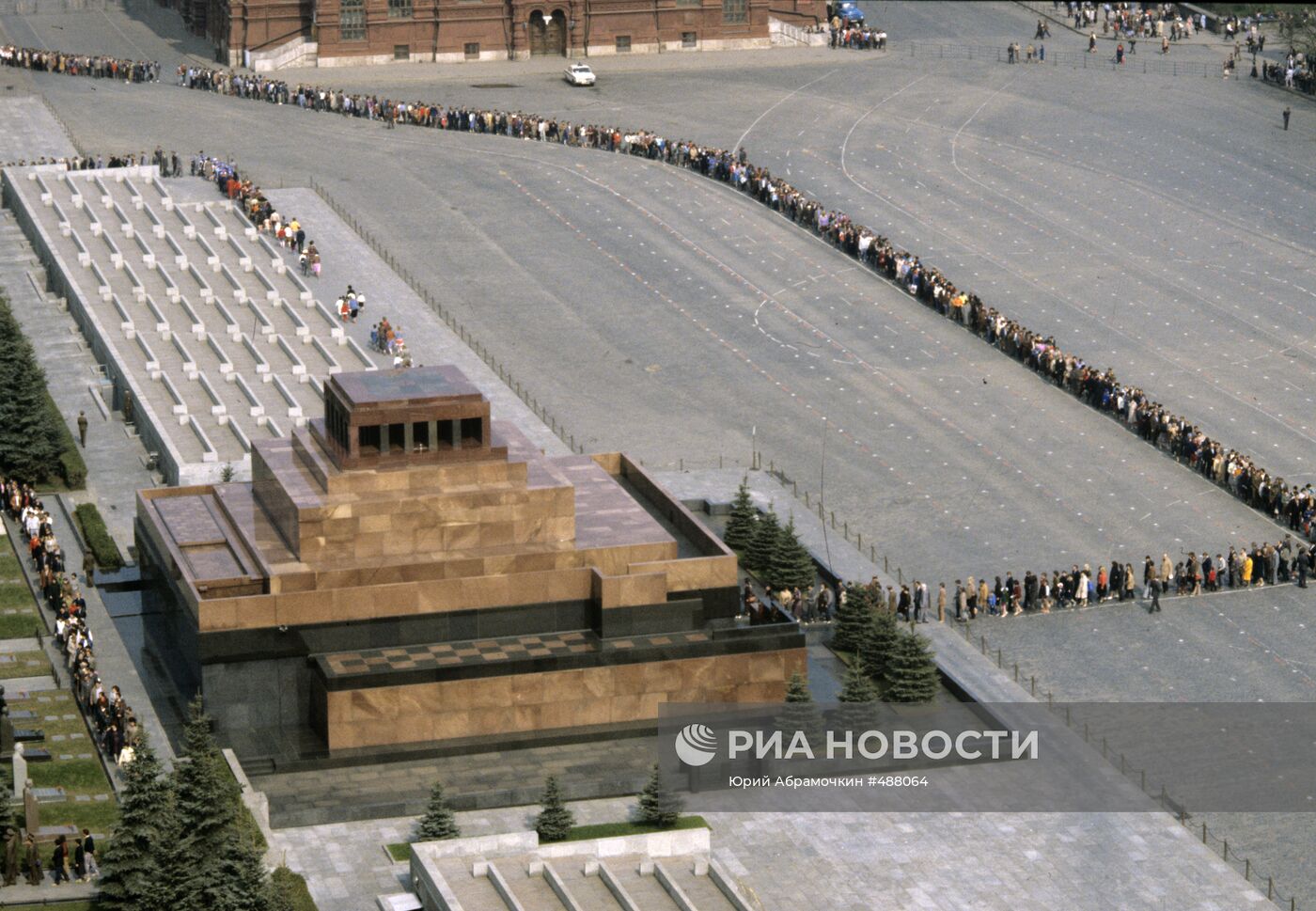 Очередь в Мавзолей В.И. Ленина на Красной площади | РИА Новости Медиабанк