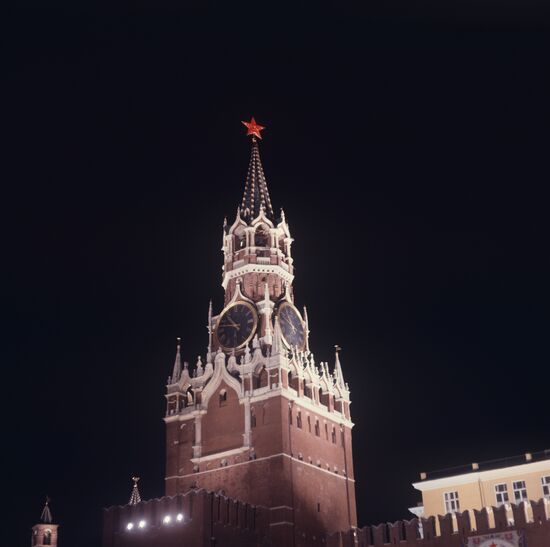 Спасская башня Московского Кремля