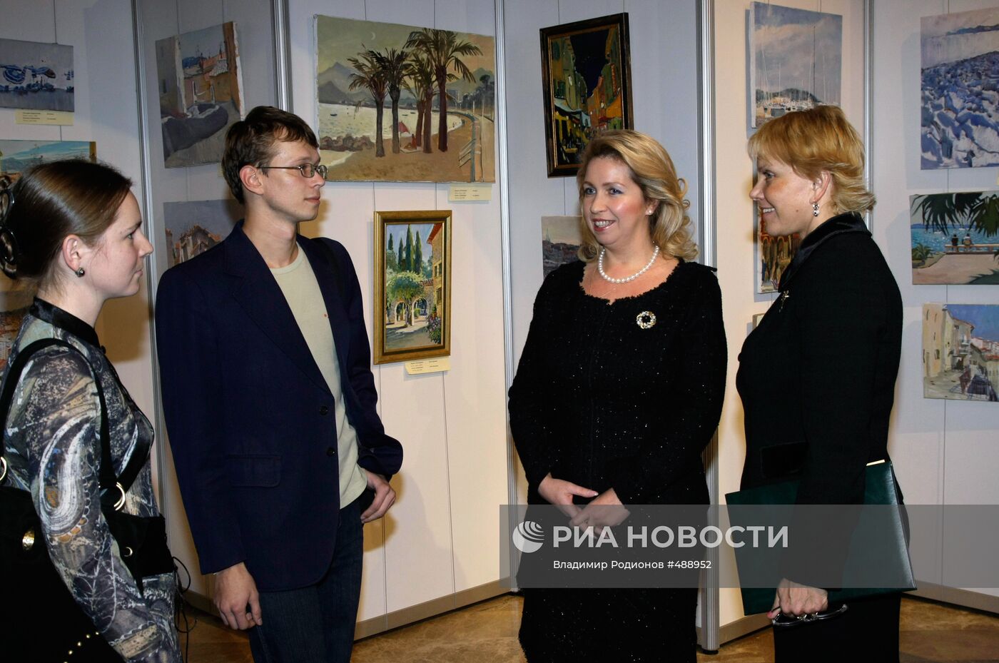 С. Медведева на праздничном вечере "Музыка и живопись… Artmix"