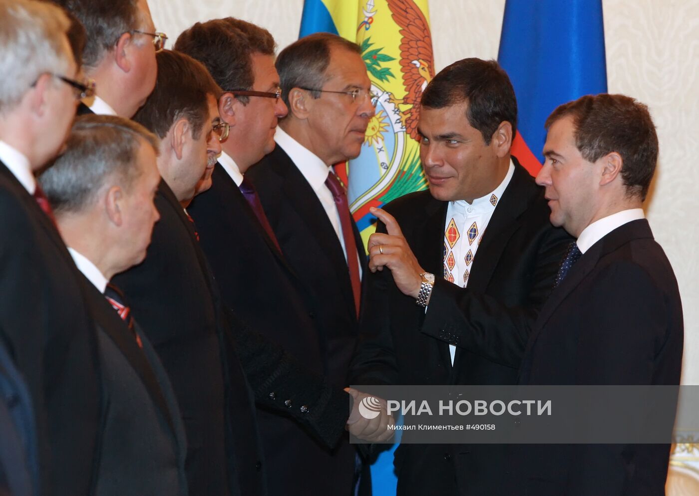 Представление членов делегаций России и Эквадора