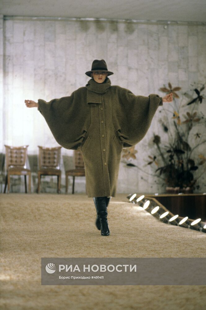 Модель из коллекции одежды 1982-1983 гг.