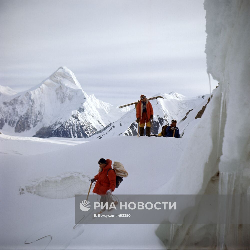 Альпинисты в горах Тянь-Шаня