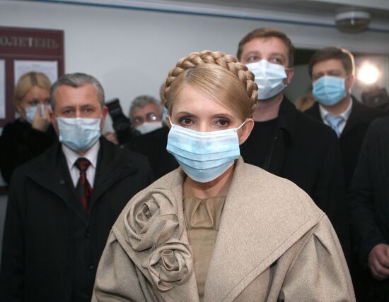 Ю.Тимошенко посетила Ивано-Франковскую инфекционную больницу