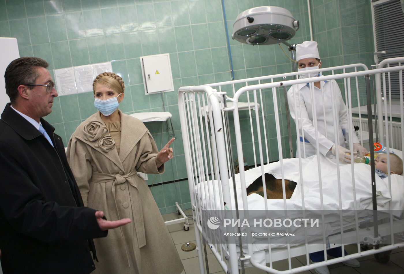 Ю.Тимошенко посетила Ивано-Франковскую инфекционную больницу