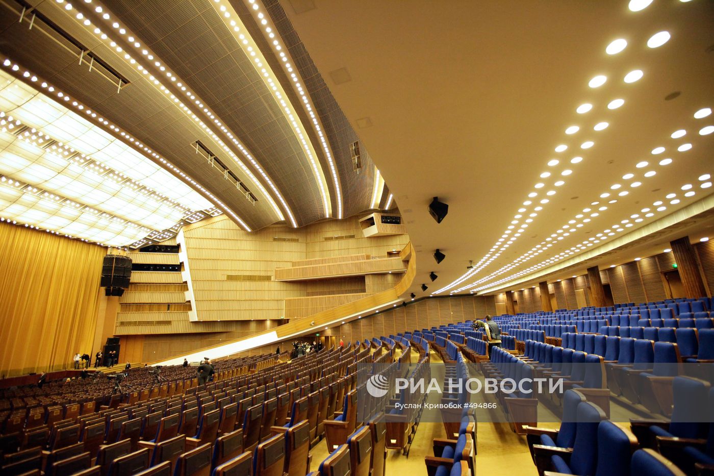 Государственный Кремлевский дворец открылся после реконструкции