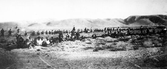 Войска Красной армии под Ашхабадом перед наступлением