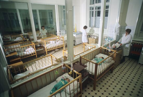 В неонатальном отделении центра "Нежность"