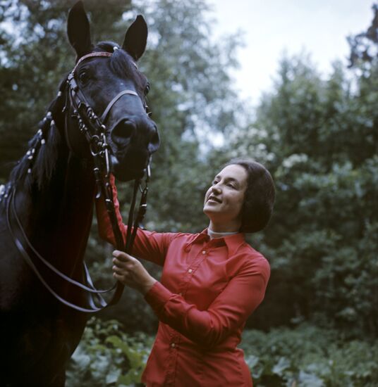 Елена Петушкова и конь "Пепел"