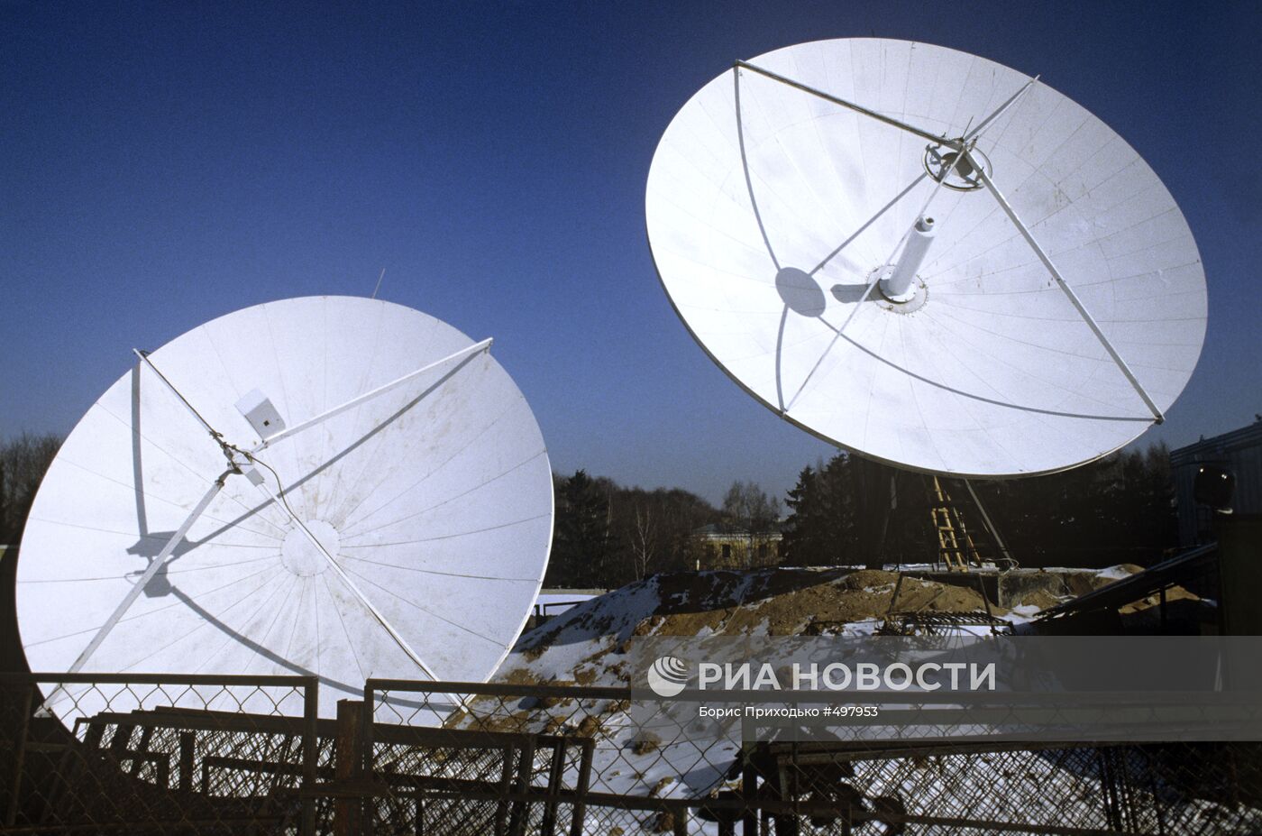 Параболические антенны спутниковой связи