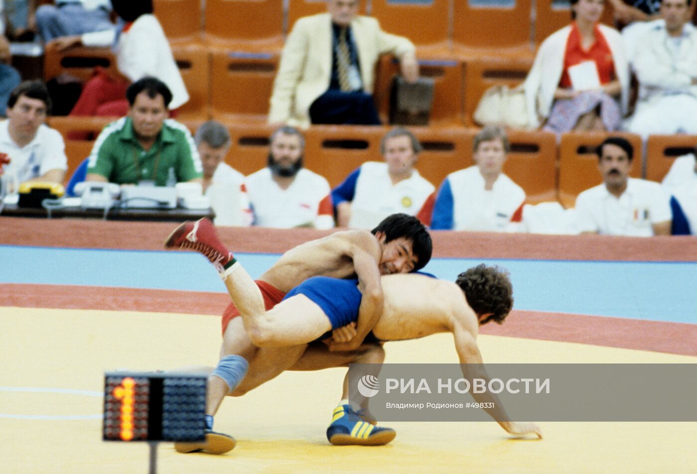 Жаксылык Ушкемпиров и Павел Кристов