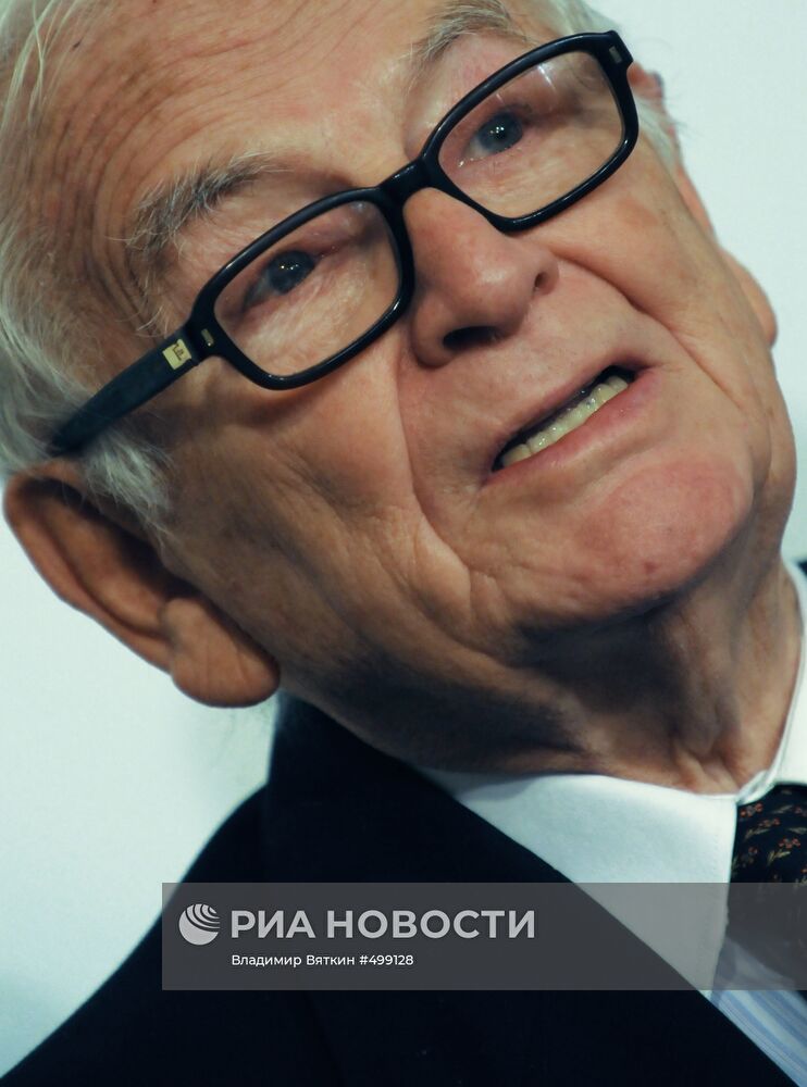 Визит Пьера Кардена в Москву