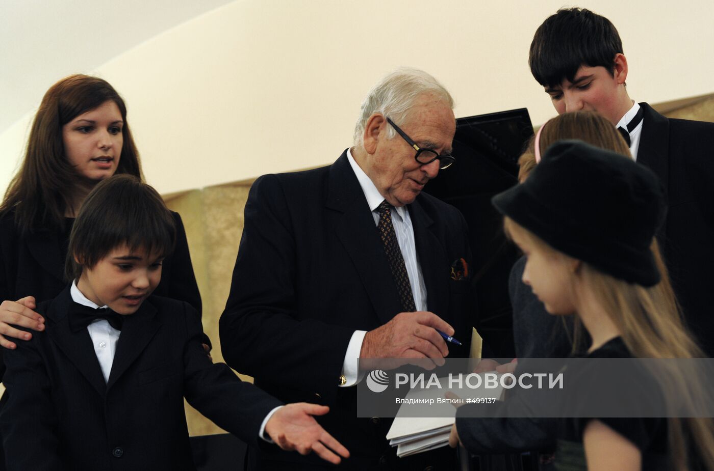 Визит Пьера Кардена в Москву