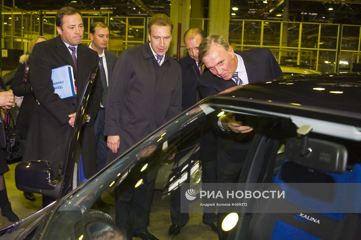 И.Шувалов посетил завод АвтоВАЗа