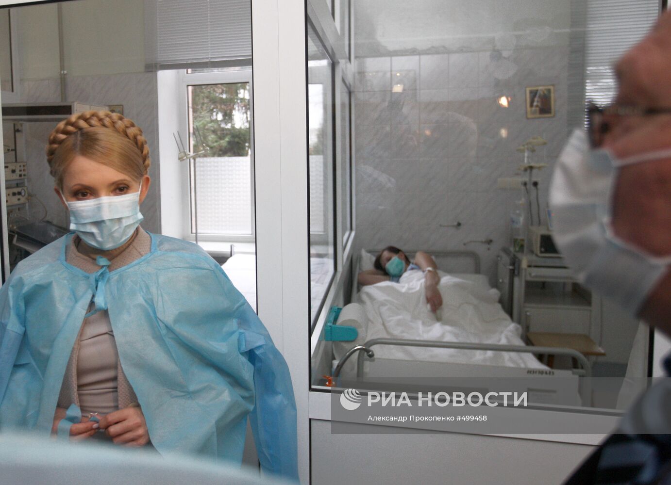 Ю.Тимошенко посетила Луцкую областную инфекционную больницу