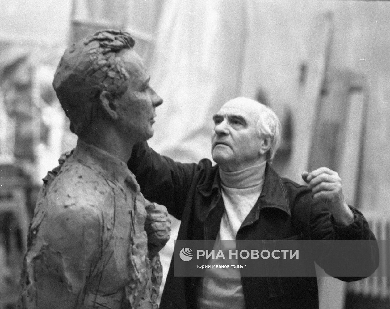 АНИКУШИН СКУЛЬПТУРА ЧИЧЕРОВ