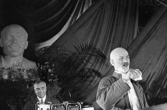 СТАЛЬСКИЙ СЪЕЗД ВЫСТУПЛЕНИЕ